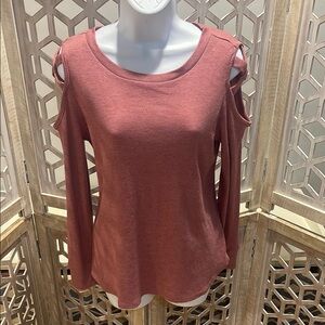 Pink Cut-Out Sleeve Blouse with Rounded Neckline